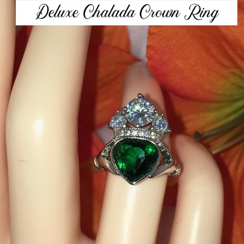New Deluxe Emerald Zircon Chalada Heart Crown Ring